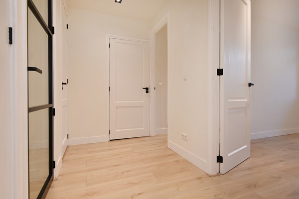 Medium property photo - Van Musschenbroekstraat 81, 2522 AJ Den Haag